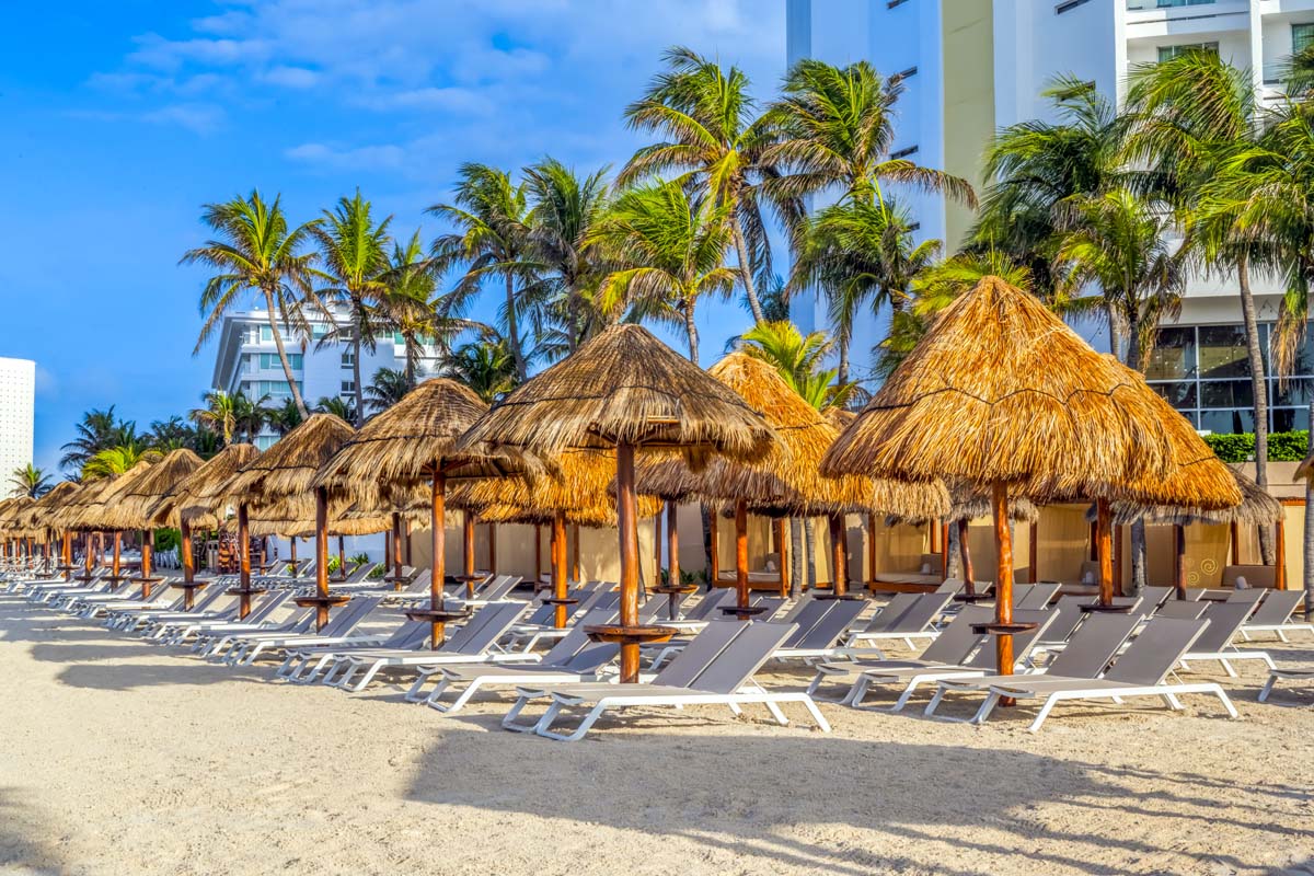 Krystal Grand® Cancún All Inclusive Krystal Grand® Cancún All Inclusive